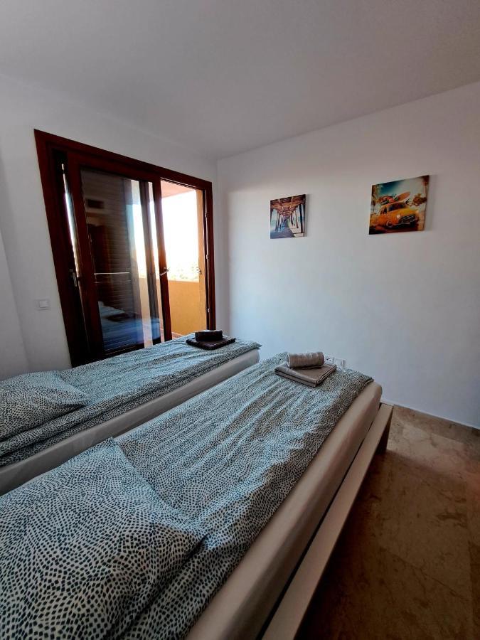 Punta Prima Nice Apartment With Sea Views Torrevieja Dış mekan fotoğraf